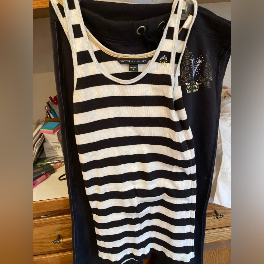 Vintage Victoria’s Secret Sweatpants bling and tank top